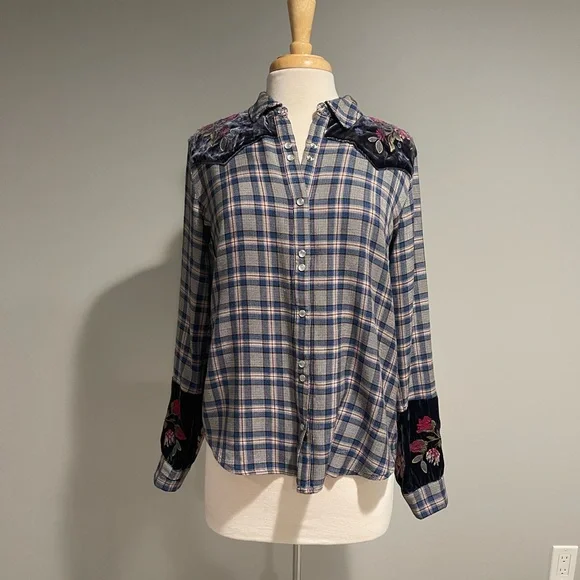 Johnny Was Puff Sleeve Western Shirt Cirla Plaid size M - Picture 2 of 7